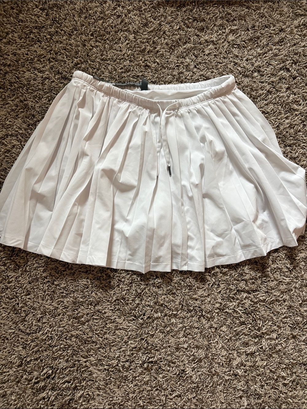 Vuori White Pleated Skater Skirt